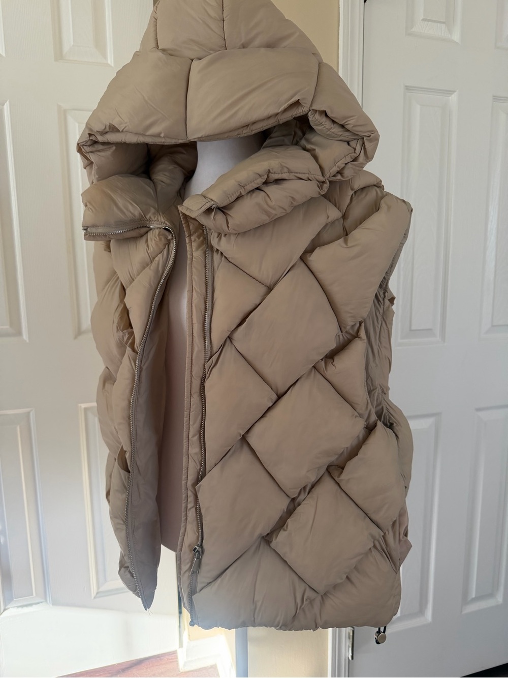 AKIRA Quilted Hooded Puffer Vest in Taupe